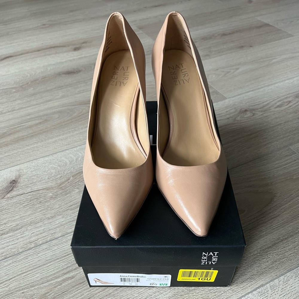 Naturalizer Anna Pumps Crème Brûlée. Size 8.5 W. Soft leather.